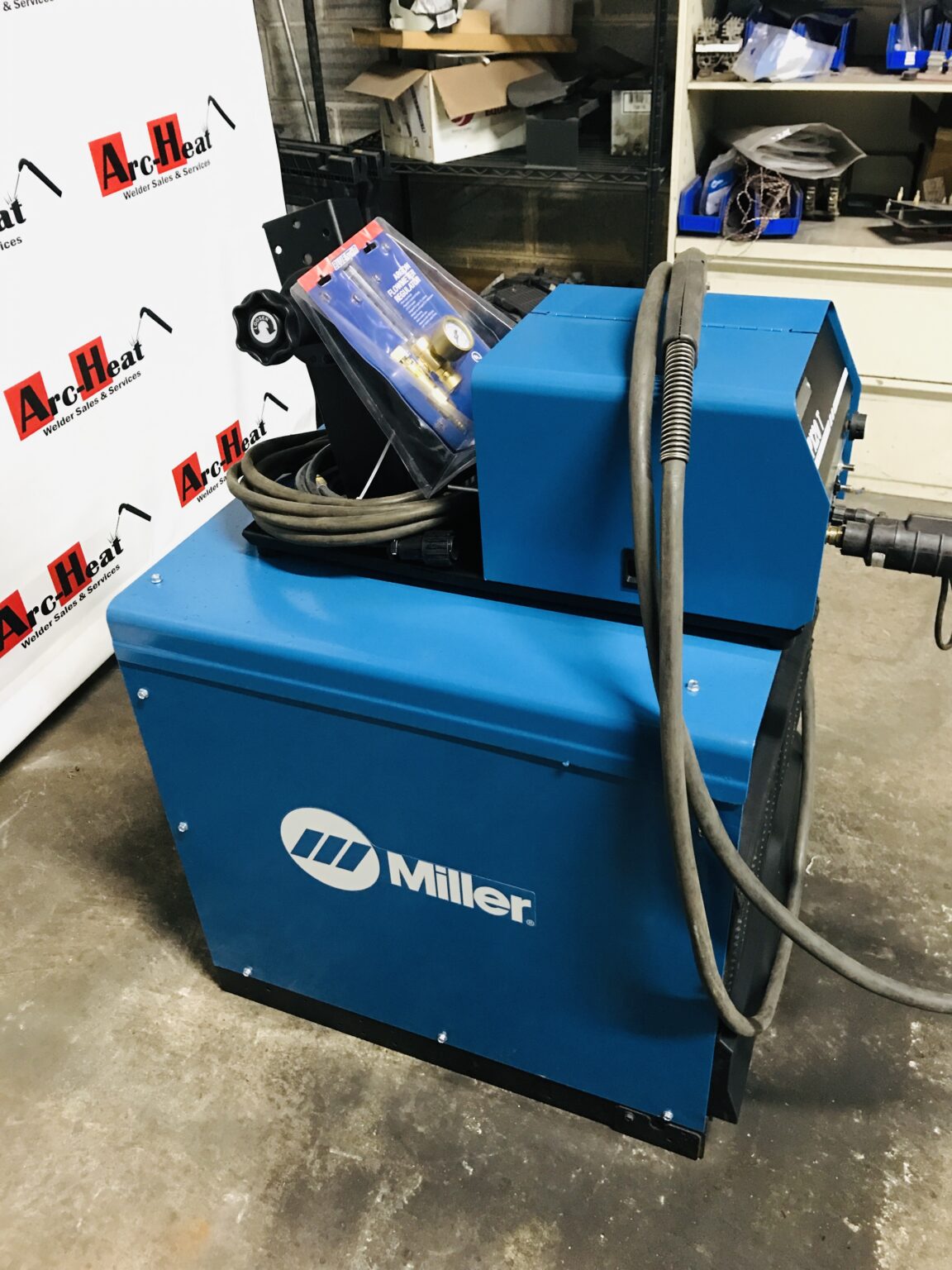 Miller Deltaweld 302 MIG Welder ArcHeat