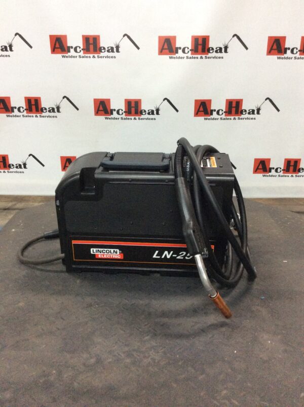 A picture of an electric welding machine.